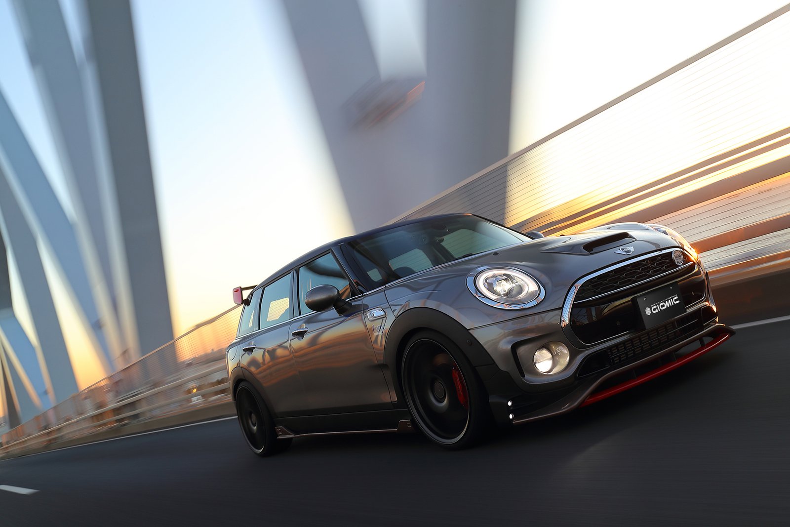 MINI F54 原廠空氣動力套件